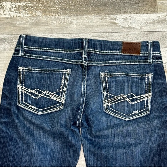 Women’s BKE Distressed Sabrina Jeans - Size 29R - Picture 7 of 8